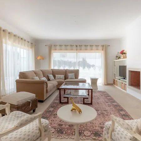 Casa de Férias Magnifica Moradia V4