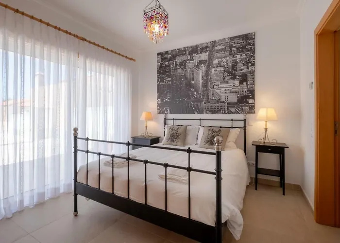 Magnifica Moradia V4 Praia del Rei